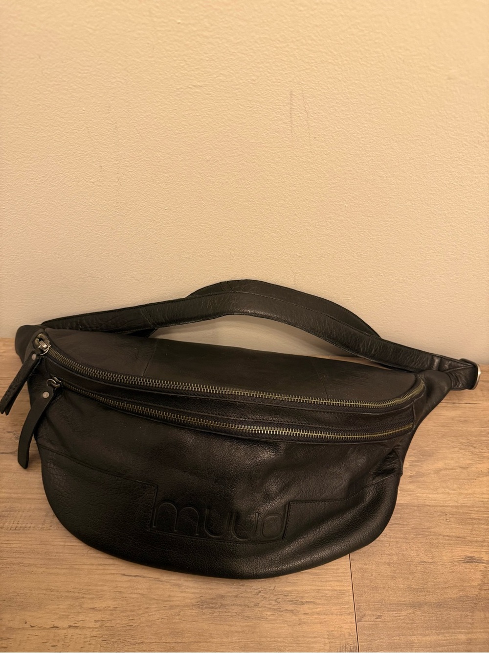 Mudd genuine Black Leather Vegas XL bumbag  crossbody